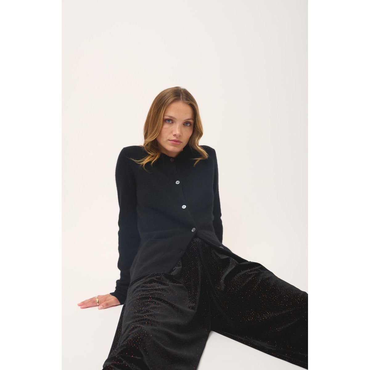 Cardigan Col Rond 4 Fils Noir Rose noir, JUST CASHMERE