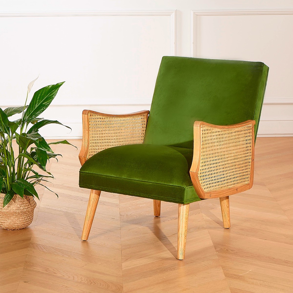 Fauteuil en hévéa, cannage et velours CUBA vert vintage, ROBIN DES BOIS