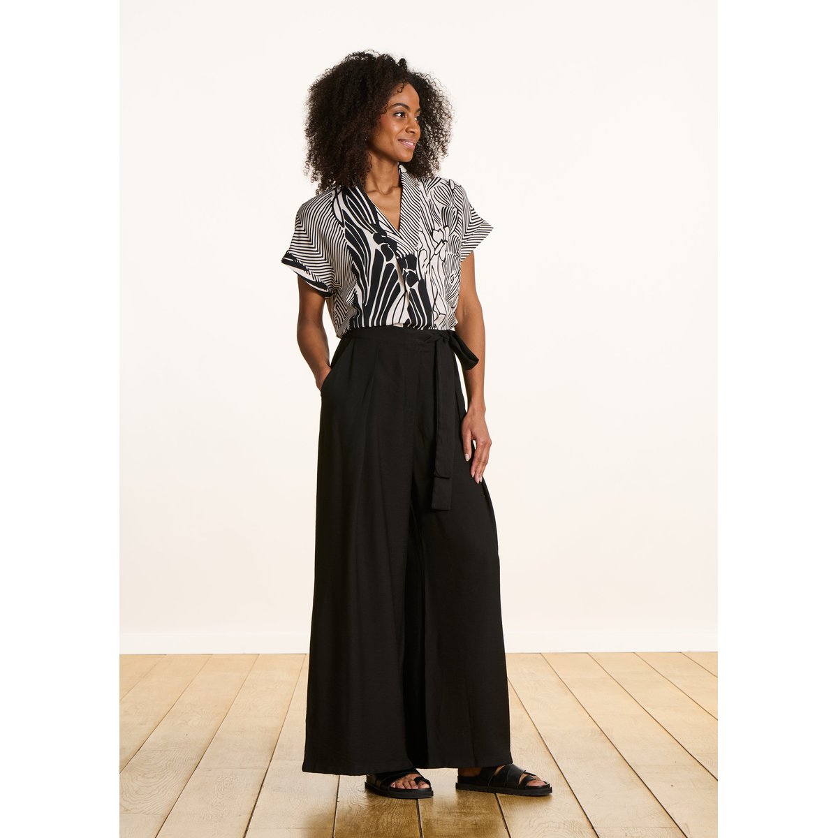 Top ample imprimé floral ecru/noir, LA FEE MARABOUTEE
