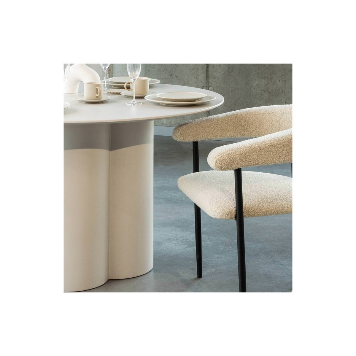 Table à manger ronde collection COLONA en bois gris beige, RECOLLECTION