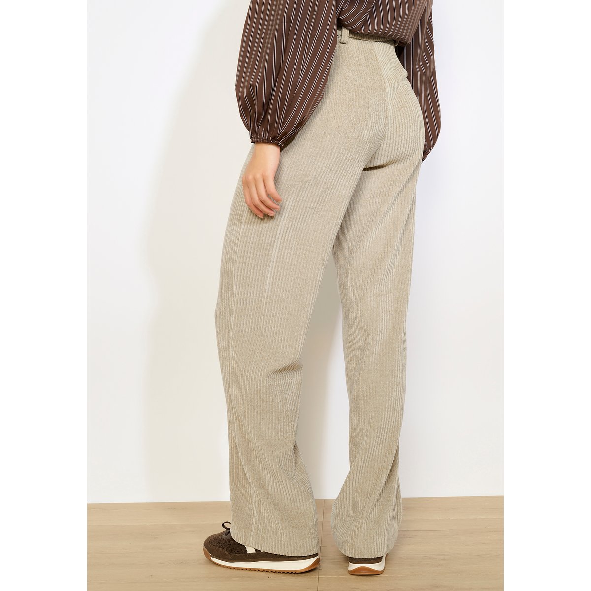 Pantalon en velours côtelé taupe, LOLALIZA
