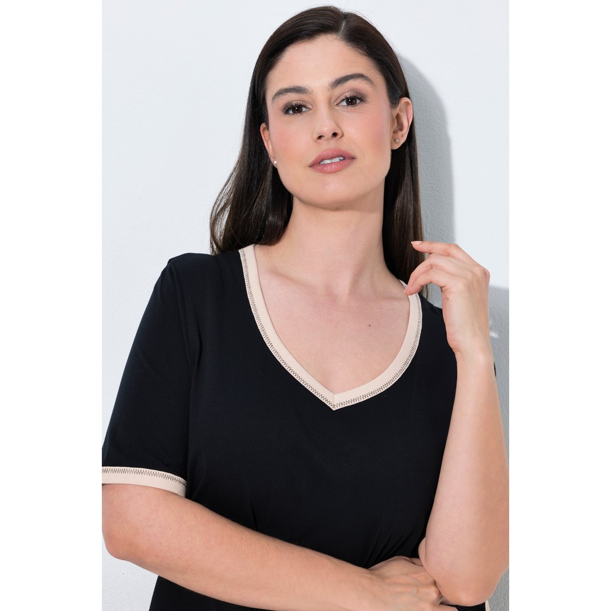 Pyjama, décolleté en V et manches courtes noir, ULLA POPKEN