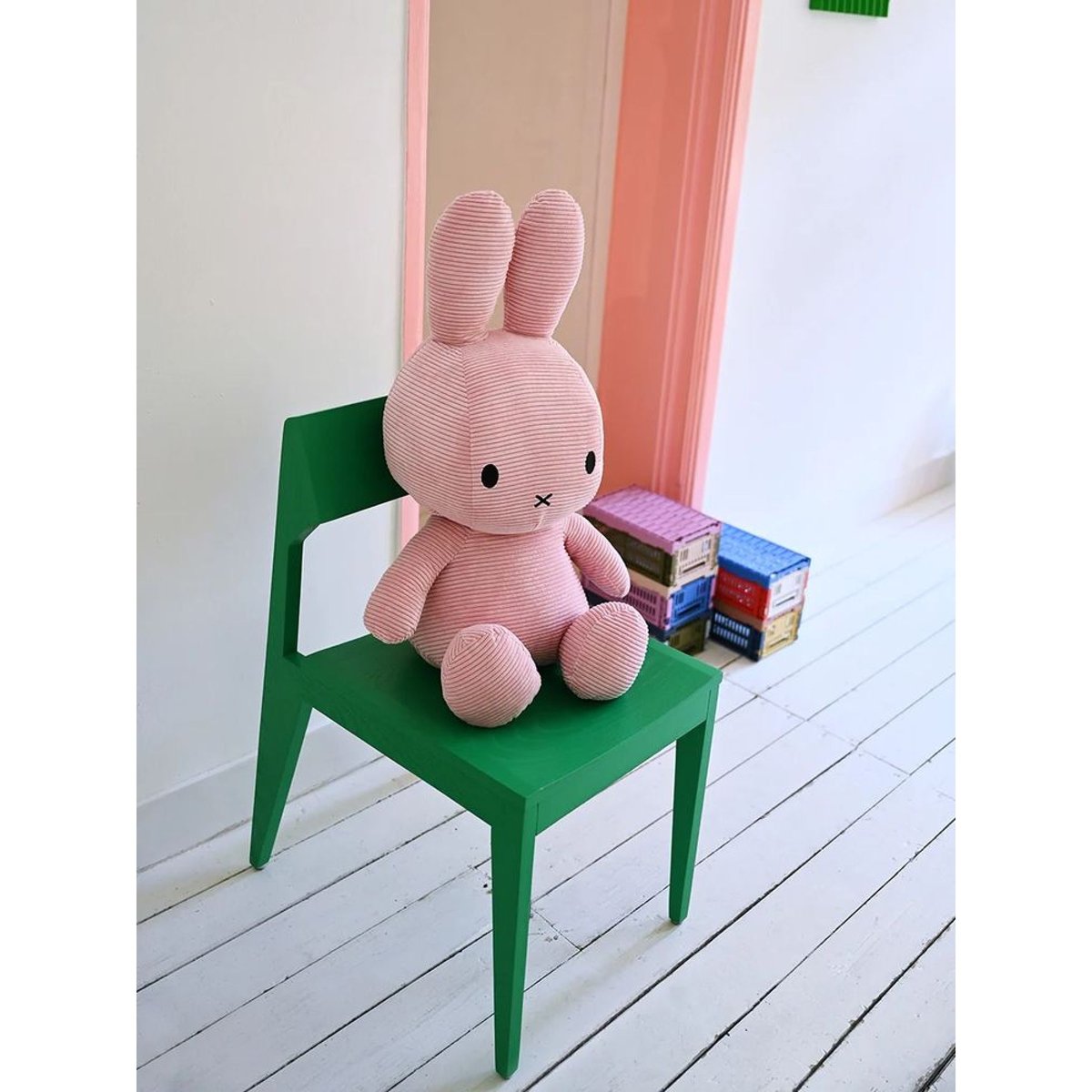 Peluche géante lapin Miffy velours côtelé rose, BON TON TOYS