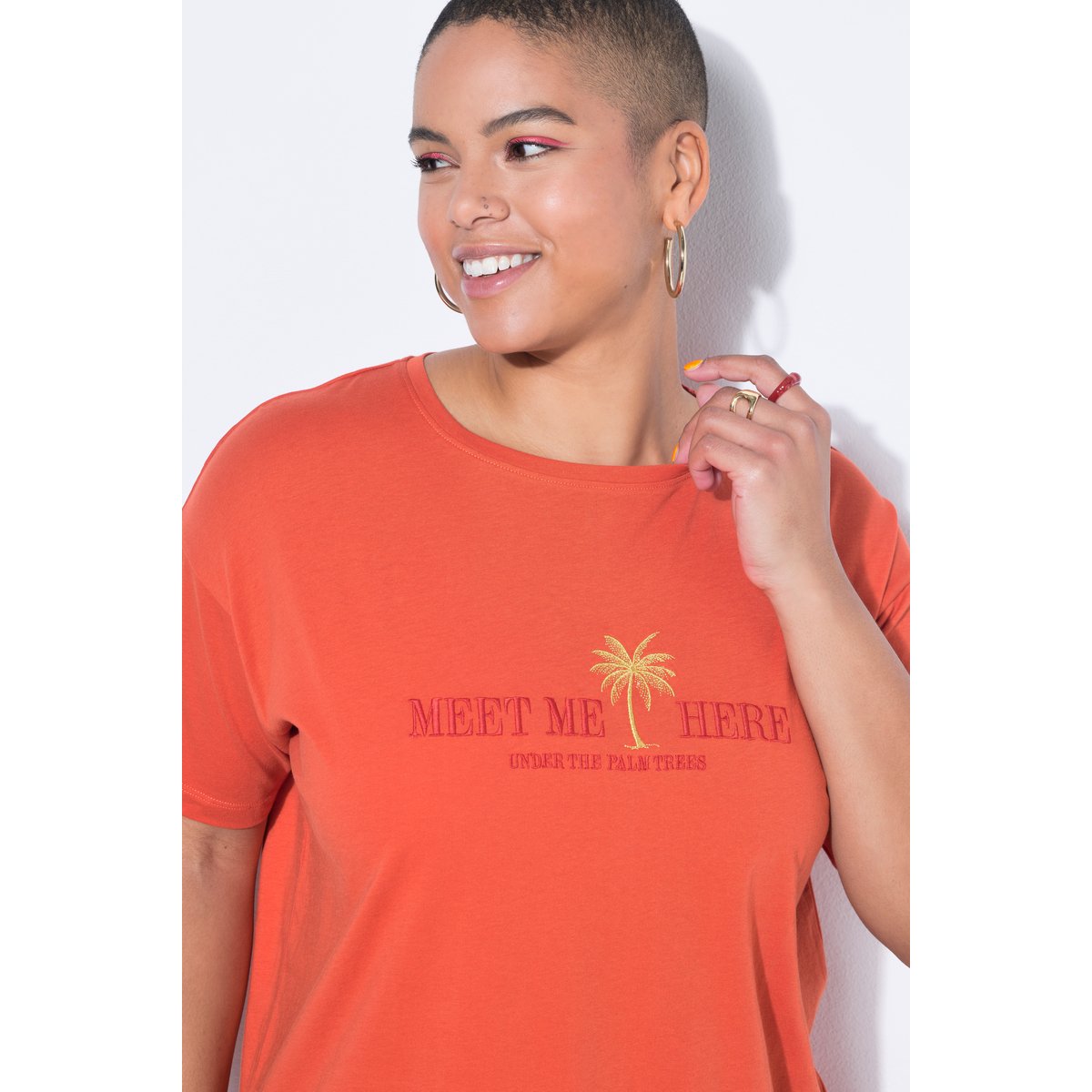 T-shirt oversize, message brodé safran, STUDIO UNTOLD
