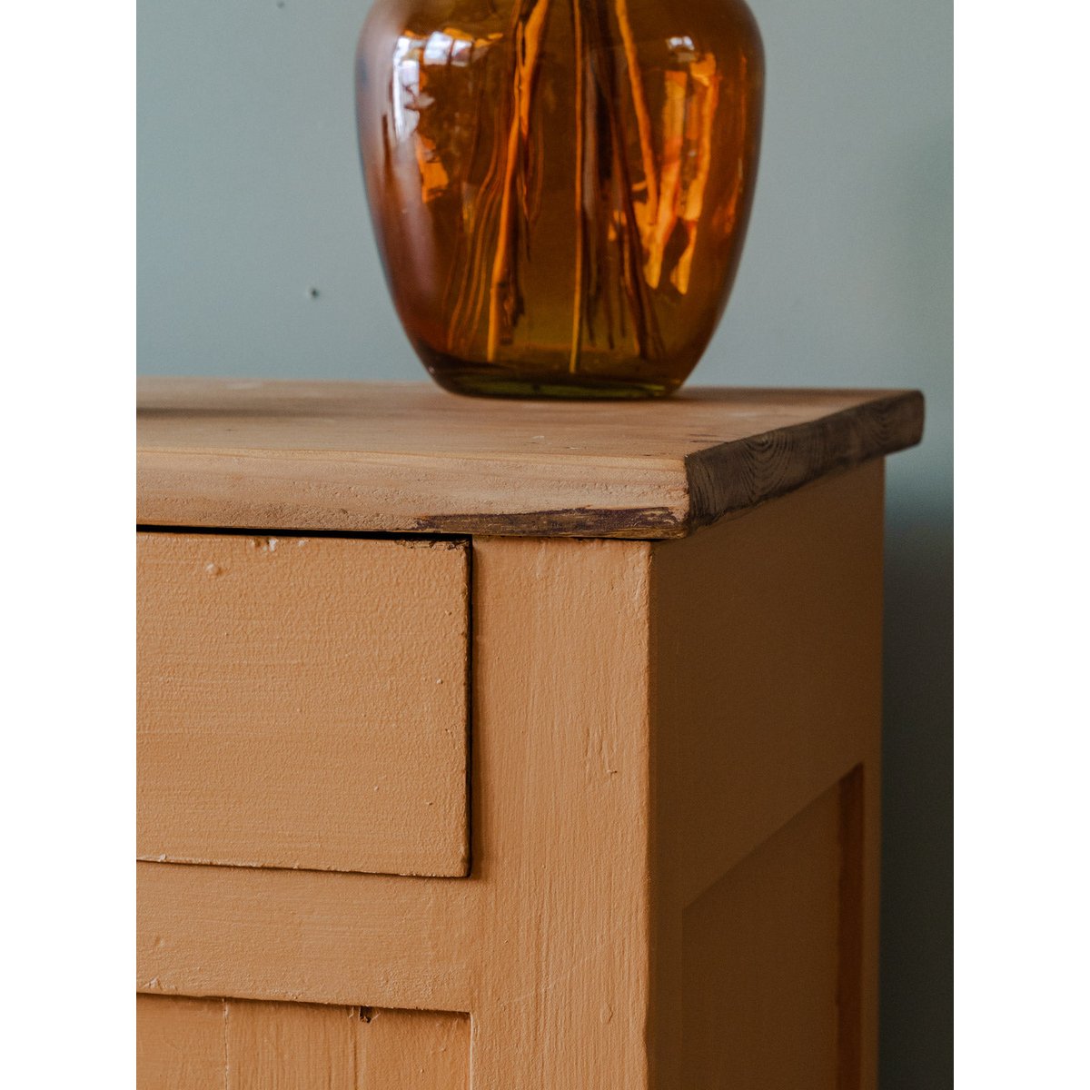 Buffet en bois orange Gilbert N°1527 - Bon état bois clair, DEBONGOUT