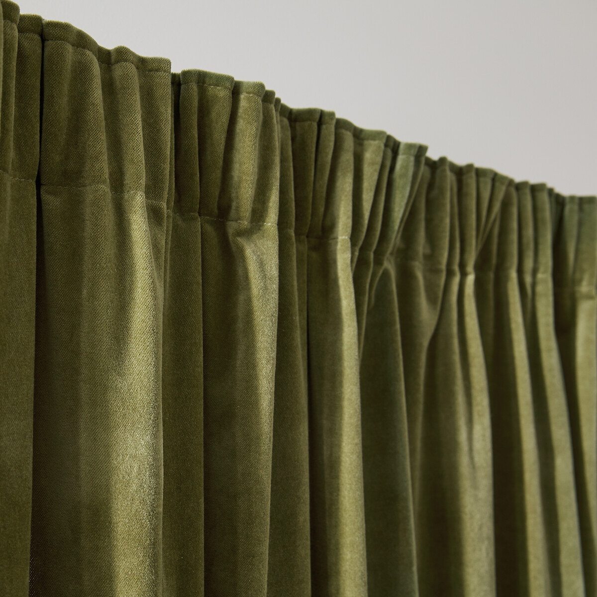 Fluwelen gordijn, met aangerimpelde bies en golf, VELVET mosgroen, LA REDOUTE INTERIEURS
