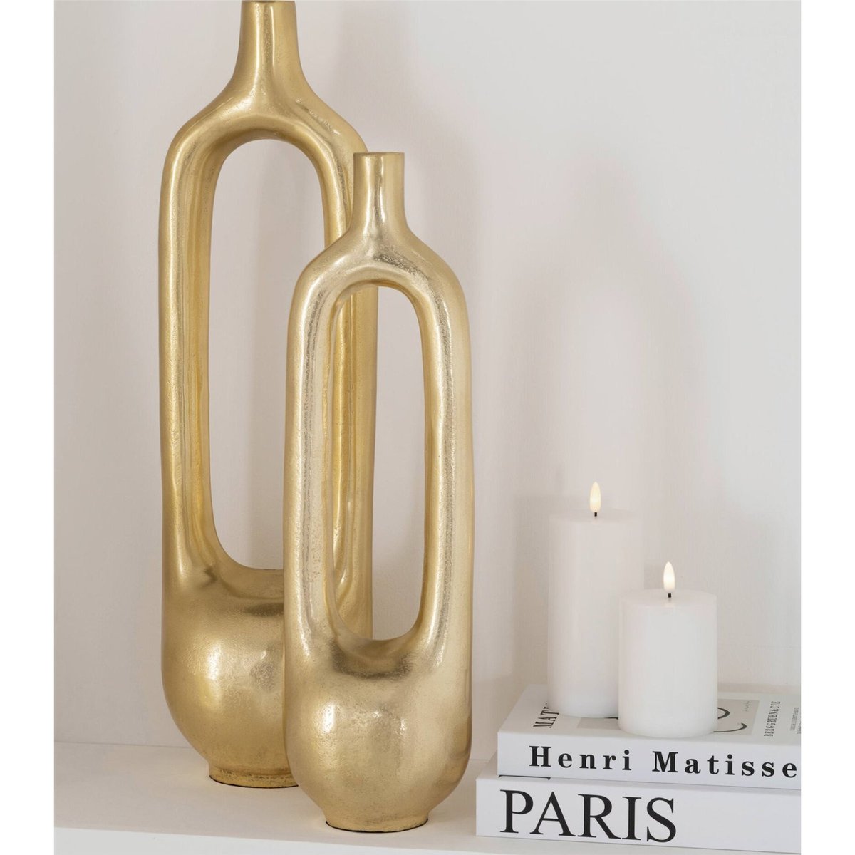 Vase sculpté en aluminium doré, RECOLLECTION