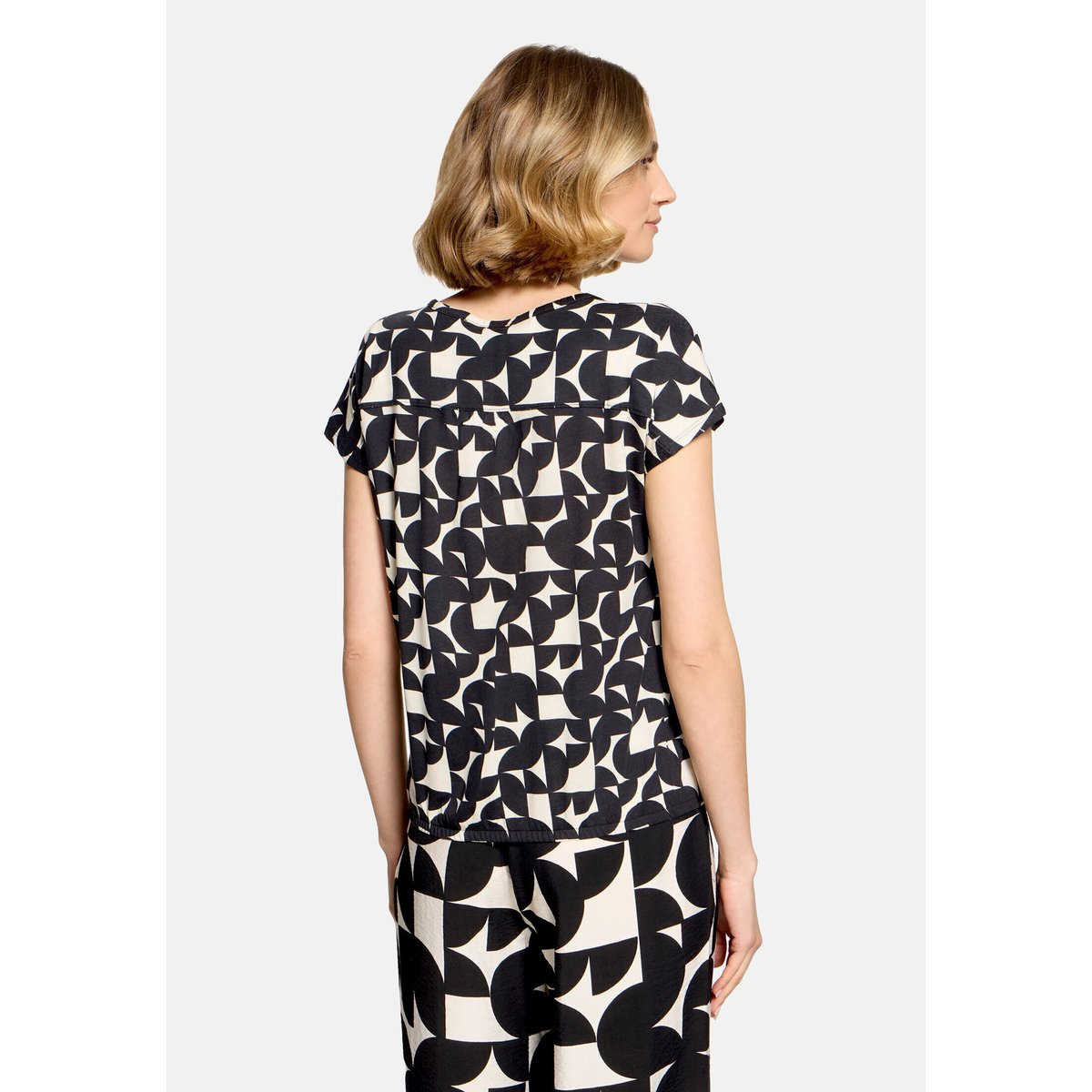 T-shirt façon blouse à élastique noir/blanc, BETTY & CO