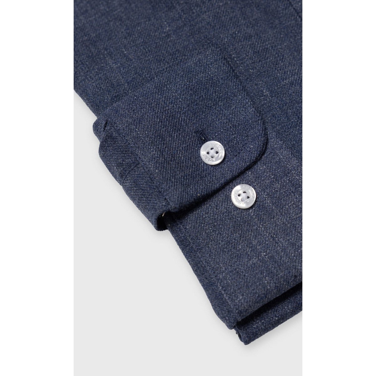Chemise Confort fit unie en flanelle bleu marine, ACROSS