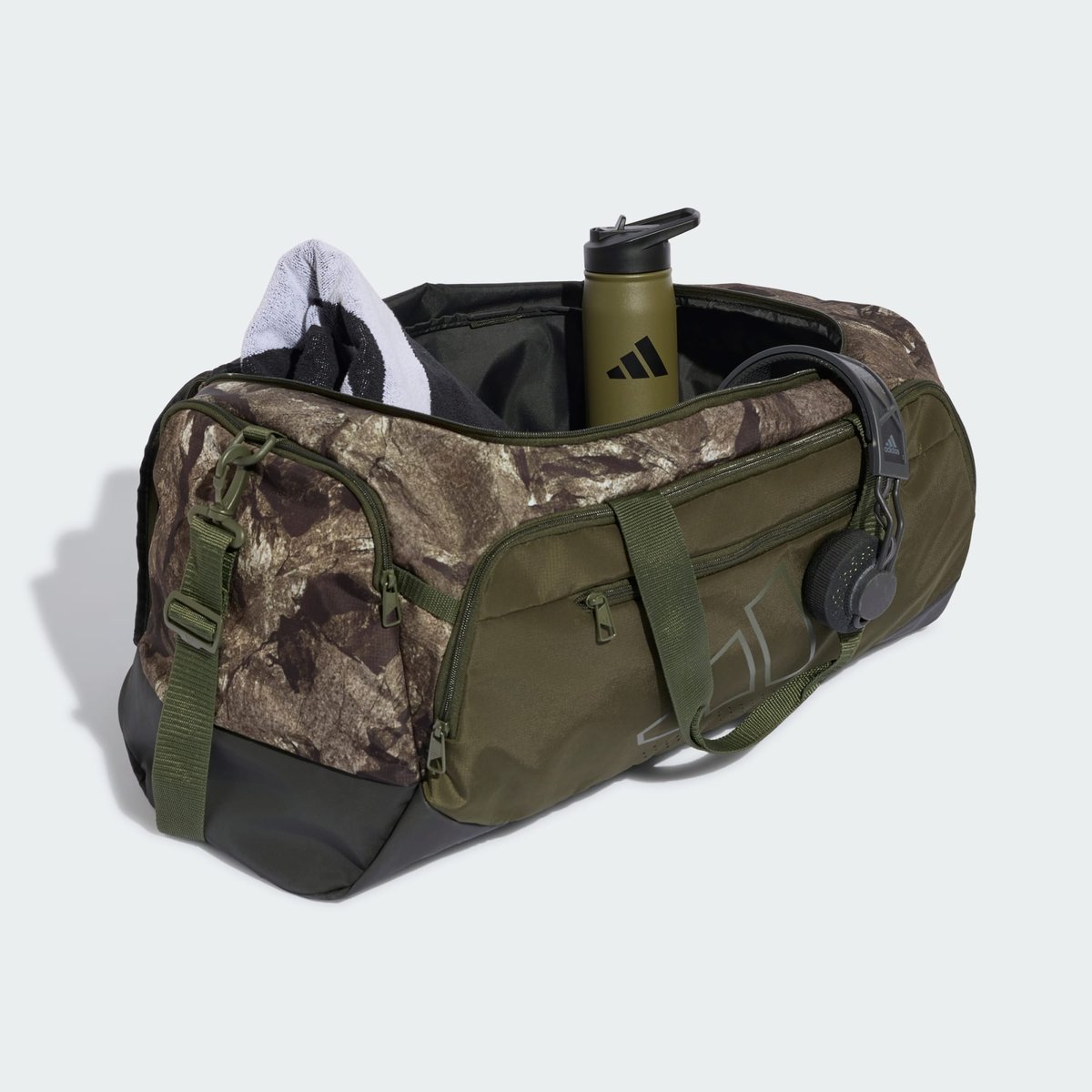 Sac Duffle Graphique Training Defender Format Moyen Sac Duffle Graphique Training Defender Format Moyen night cargo / silver pebble, adidas Performance