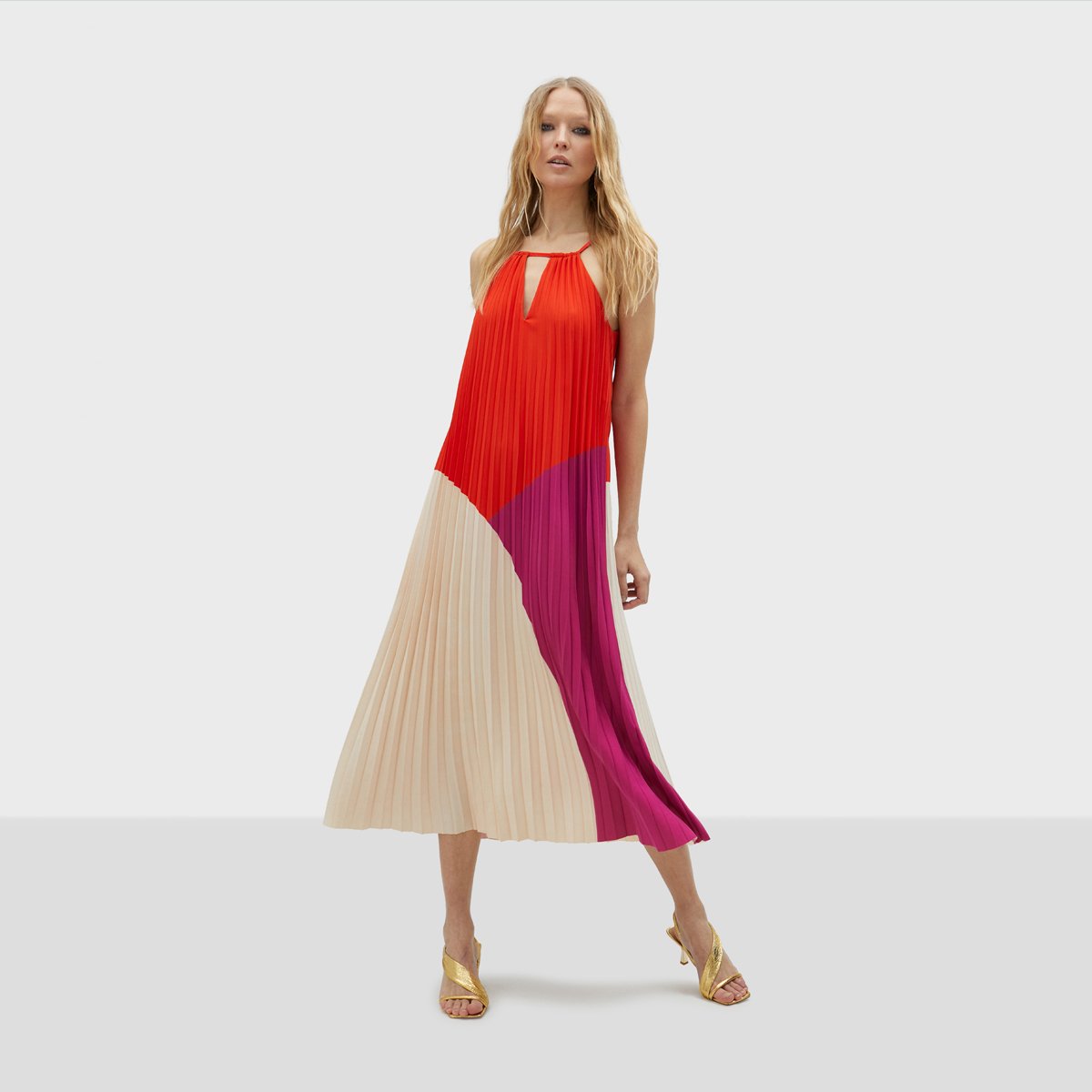 Robe longue plissée sans manches rouge clair, LOLA CASADEMUNT