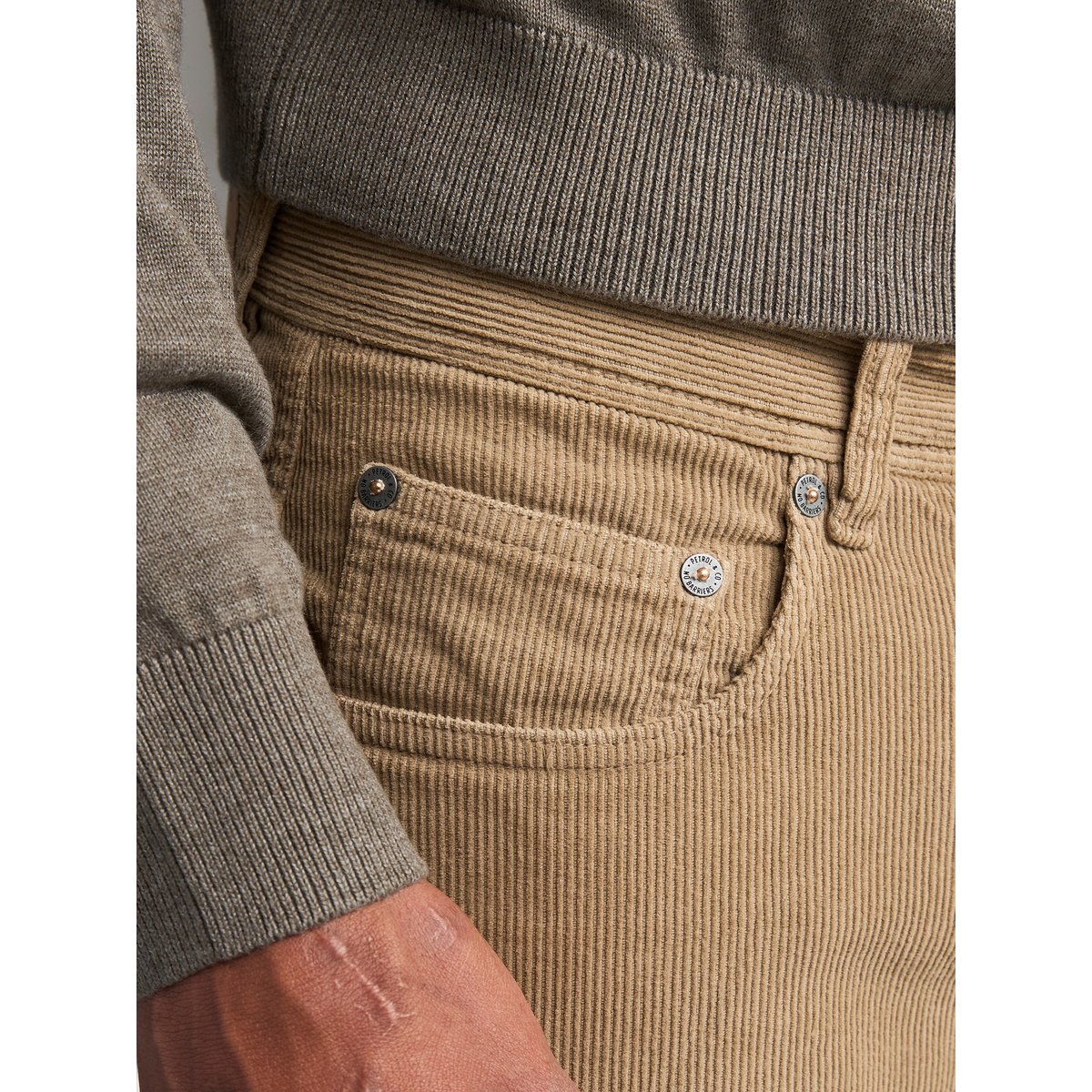 Pantalon fuselé en velours côtelé barrett orange oak, PETROL INDUSTRIES