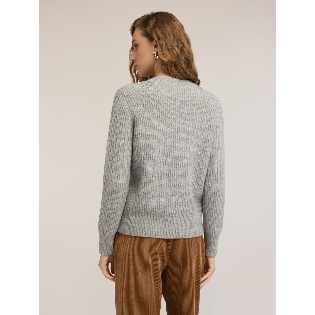 Pull côtelé avec pierres gris, MOTIVI