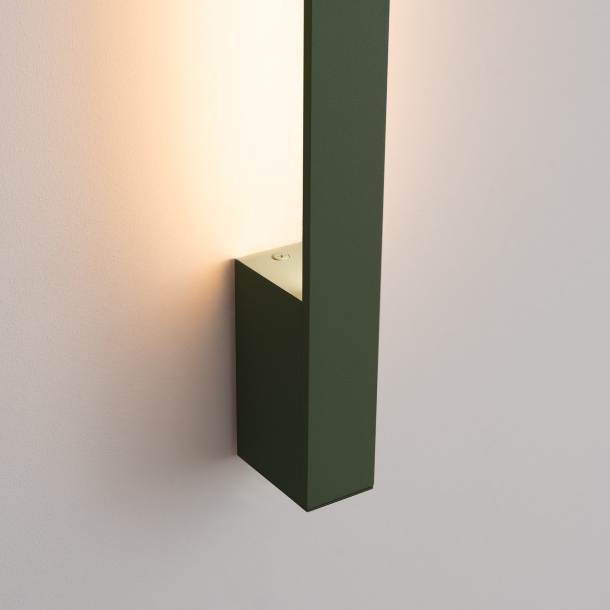 Applique murale Aluminium Vert Olive LED 1 Lahti vert olive, EDEN