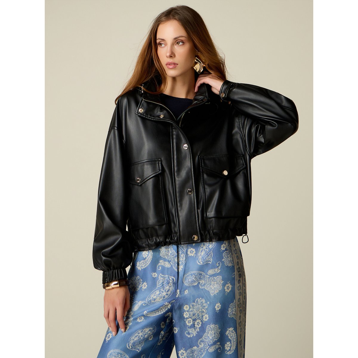 Veste avec capuche et poches verde militare, OLTRE