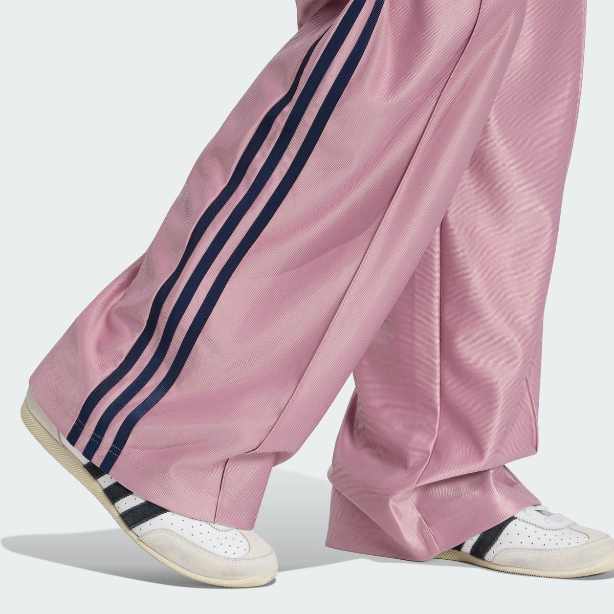 Pantalon De Survêtement Ample Métallisé Firebird magic mauve / night indigo, adidas Originals