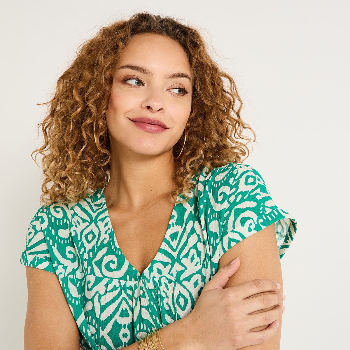 Blouse col V vert, GRAIN DE MALICE