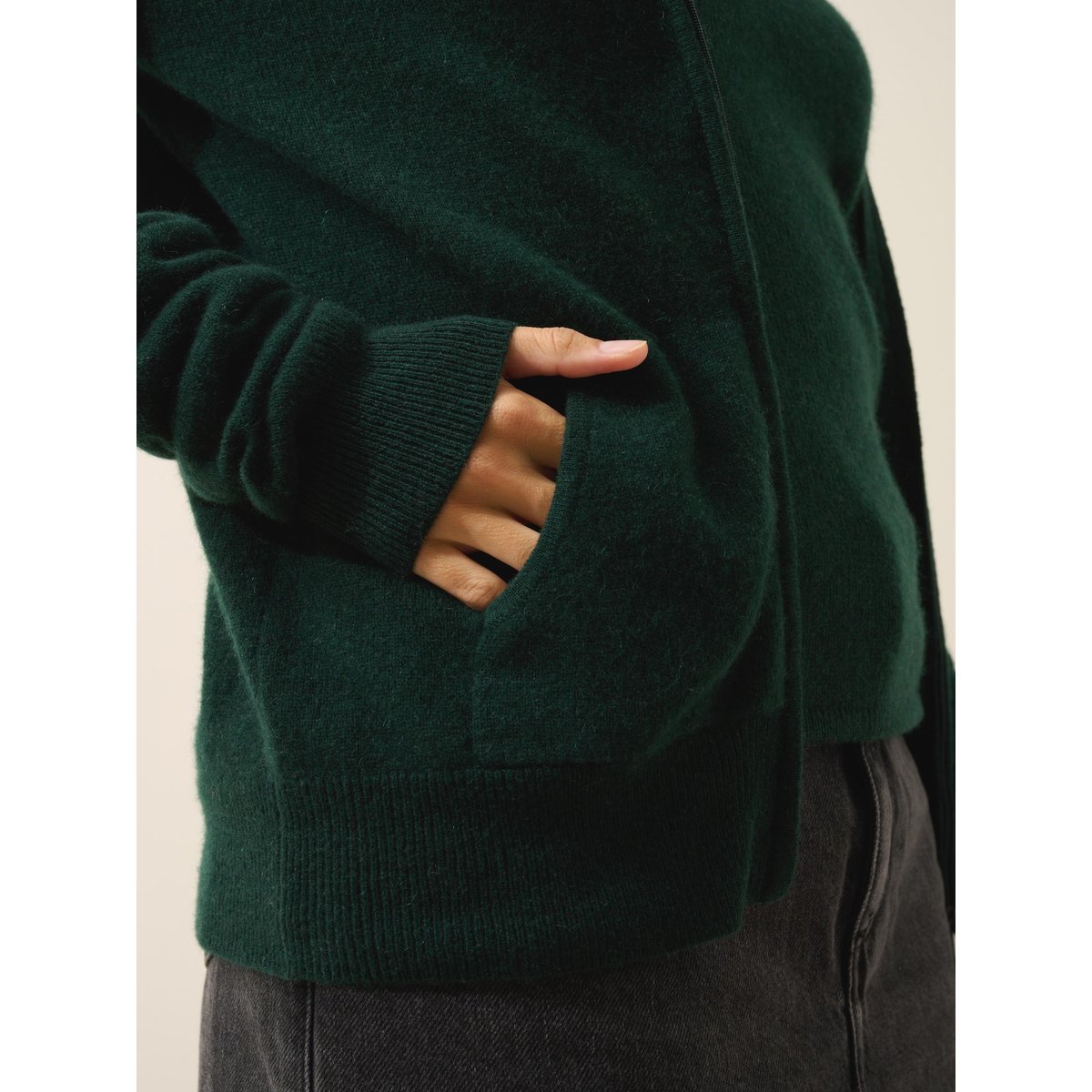 Gilet Zippé Capuche Cyprès Debbie vert foncé, JUST CASHMERE