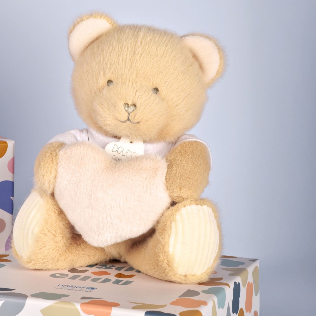 Peluche Ours Cœur Unicef marron, DOUDOU ET COMPAGNIE