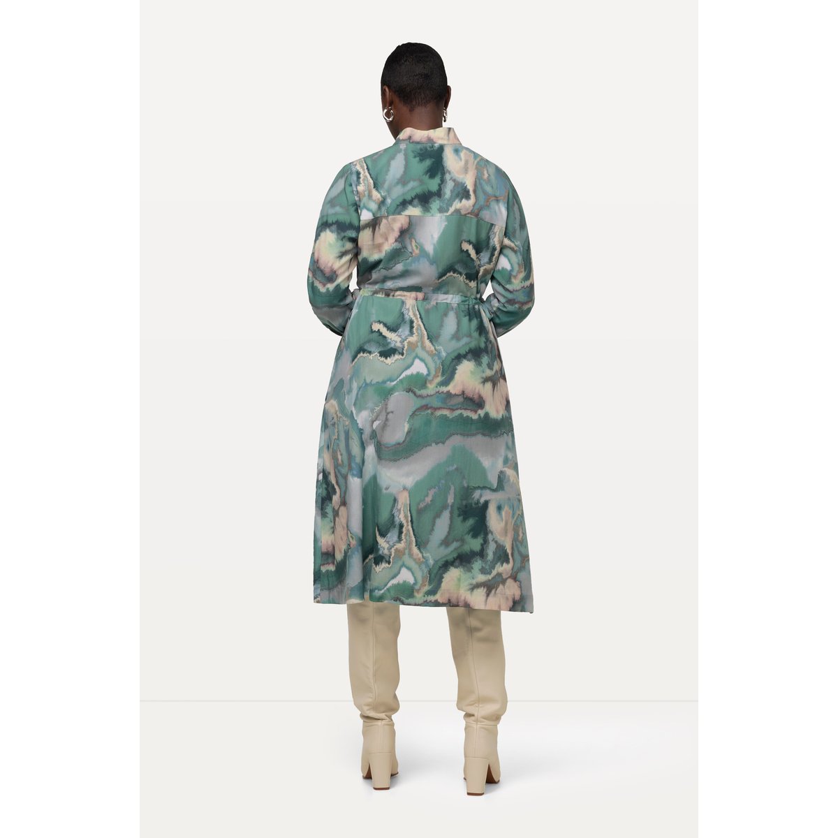 Robe midi en Lyocell à col montant vert mat, ULLA POPKEN