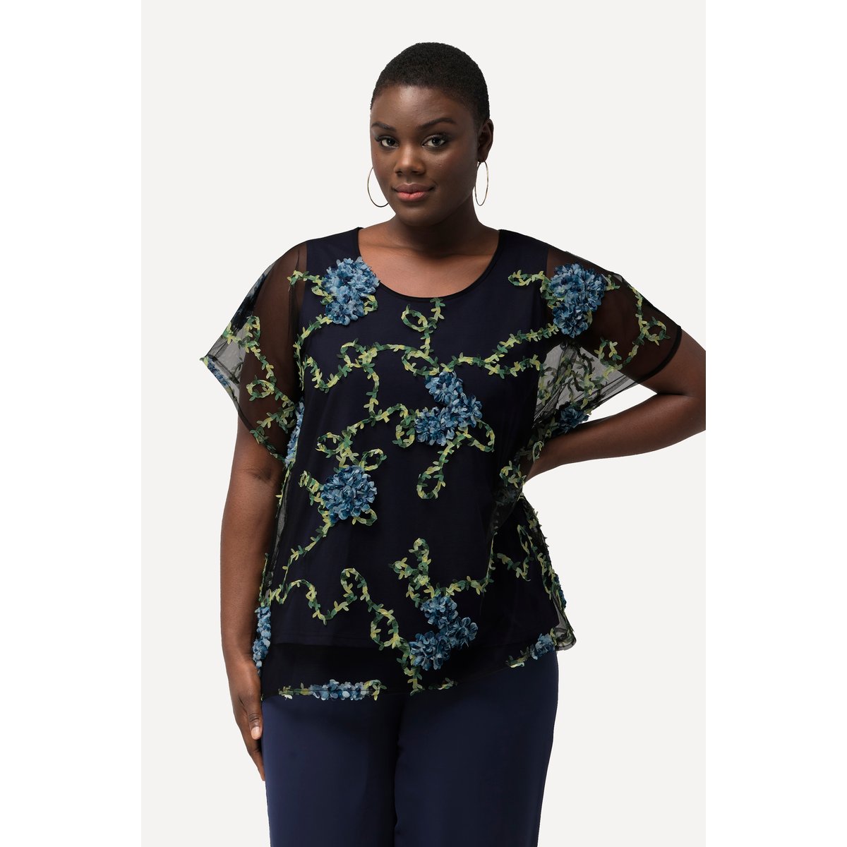 Blouse, broderie florale, doublée, col rond bleu nuit, ULLA POPKEN