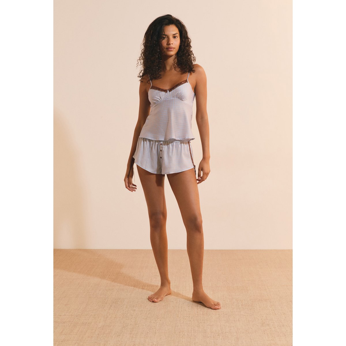 Short satiné à carreaux avec détails en dentelle REI bleu, ETAM