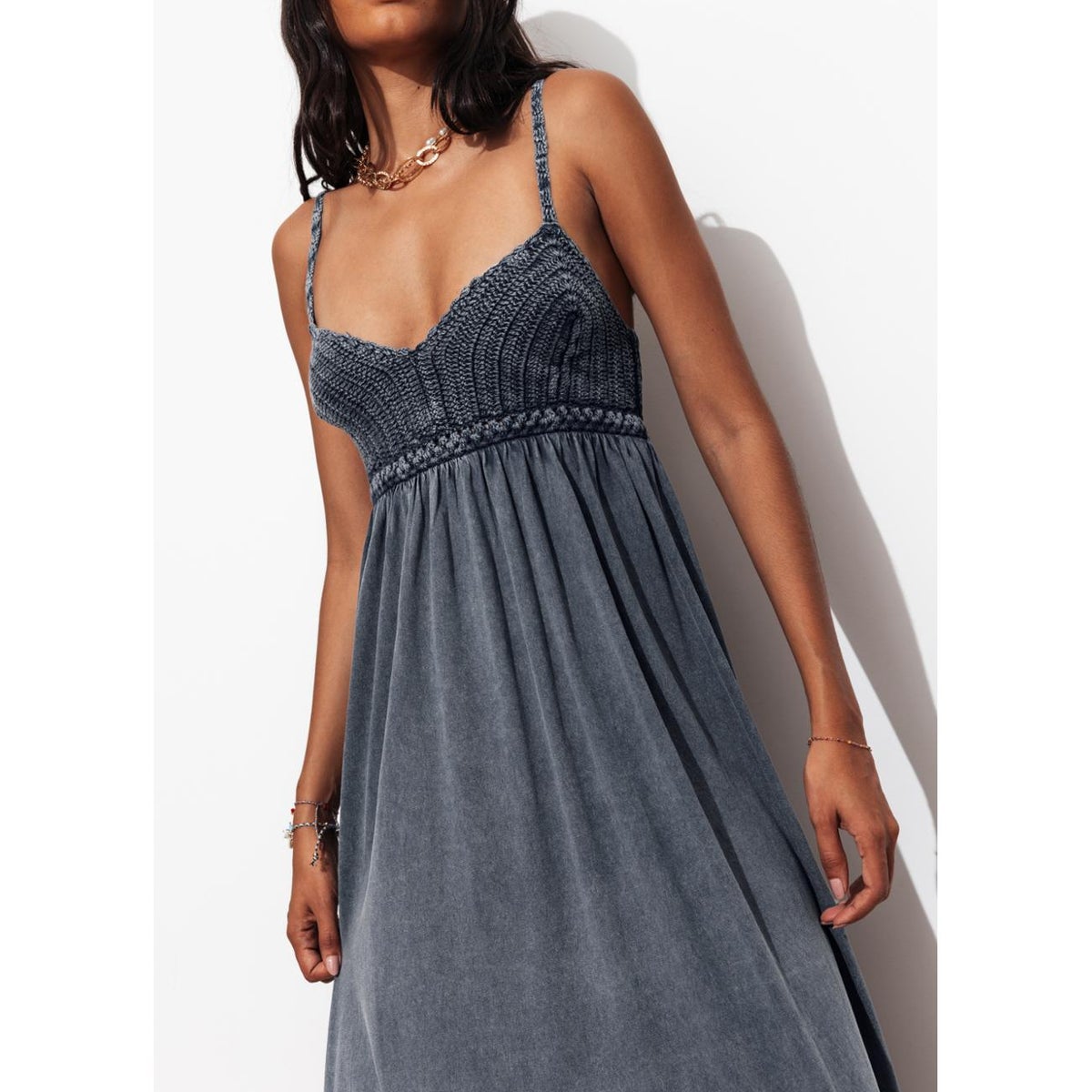 Robe en crochet et jersey marine, PROMOD