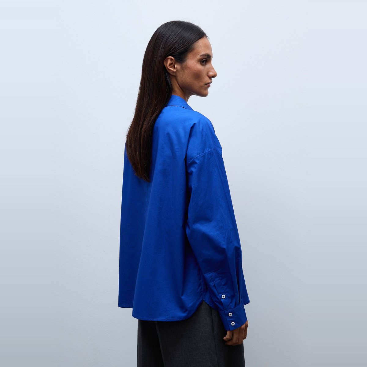 Chemise manches longues unie en coton BIO GOTS bleu roi, MONOPRIX