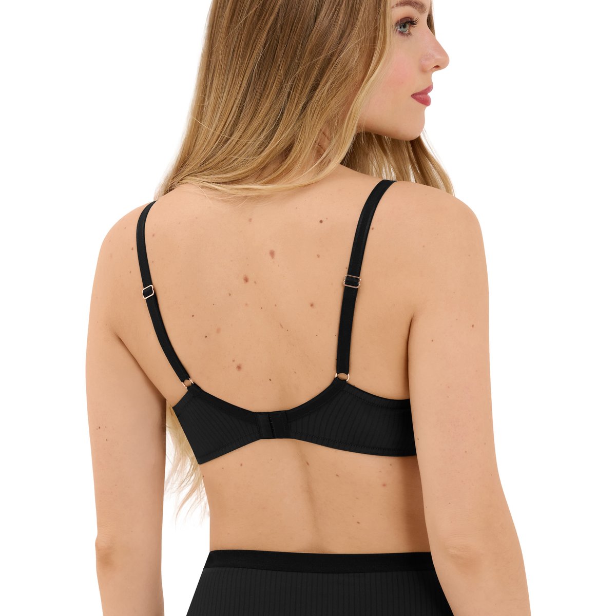 Soutien-gorge décolleté préformé sans armatures Laura noir, LISCA