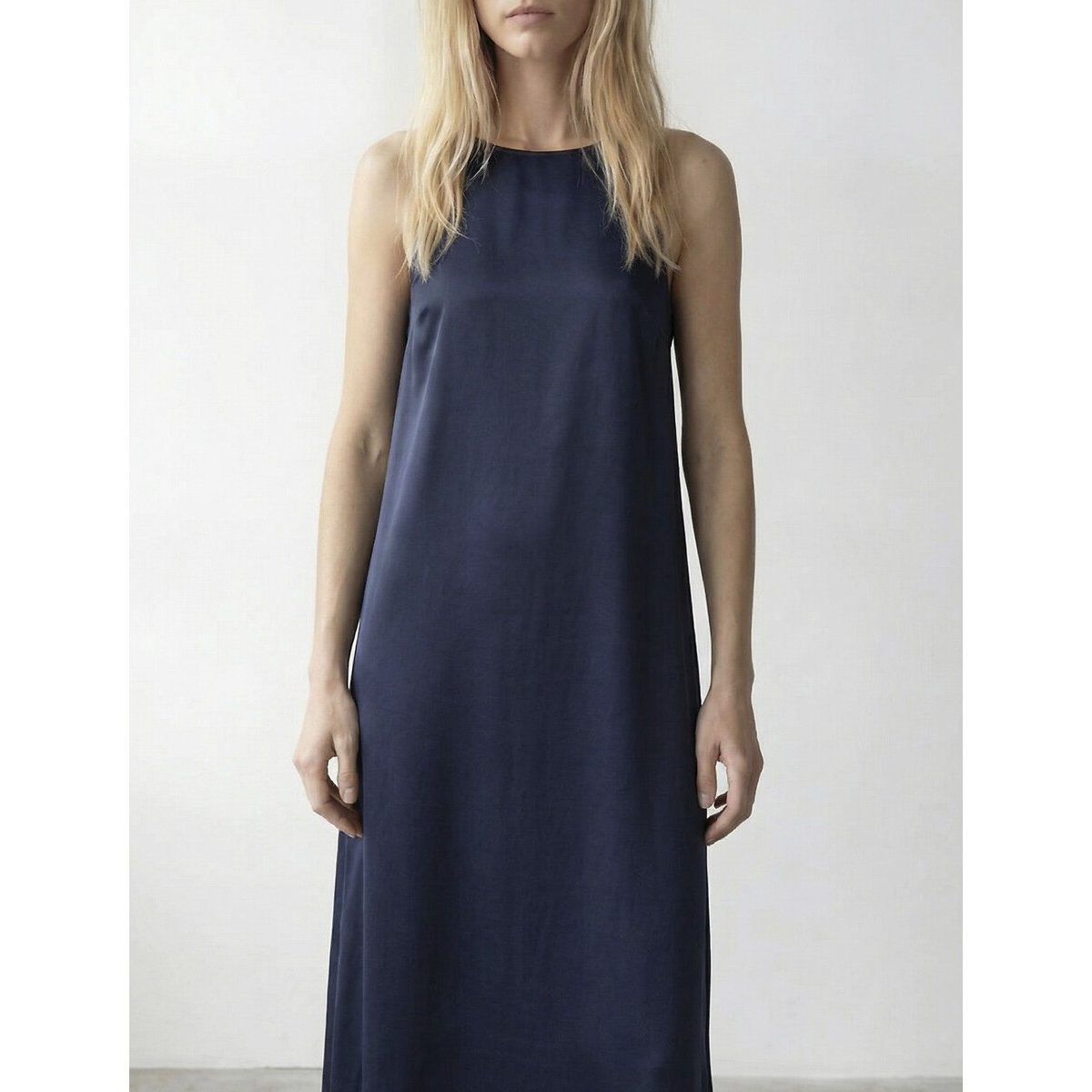 Robe longue satinée bleu marine, VILA
