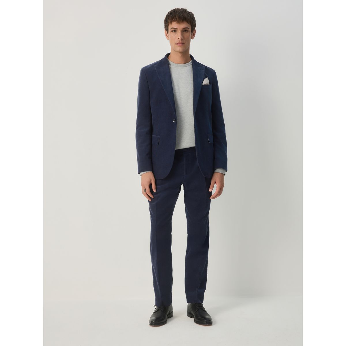 Pantalon de costume slim en velours côtelé bleu marine, NEXT