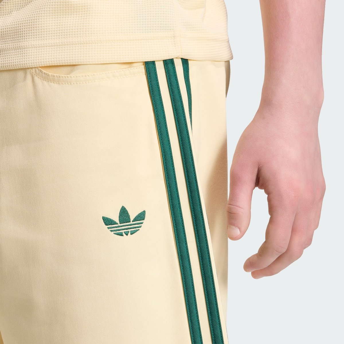 Jort Sergé Firebird Jort Sergé Firebird warm vanilla, adidas Originals