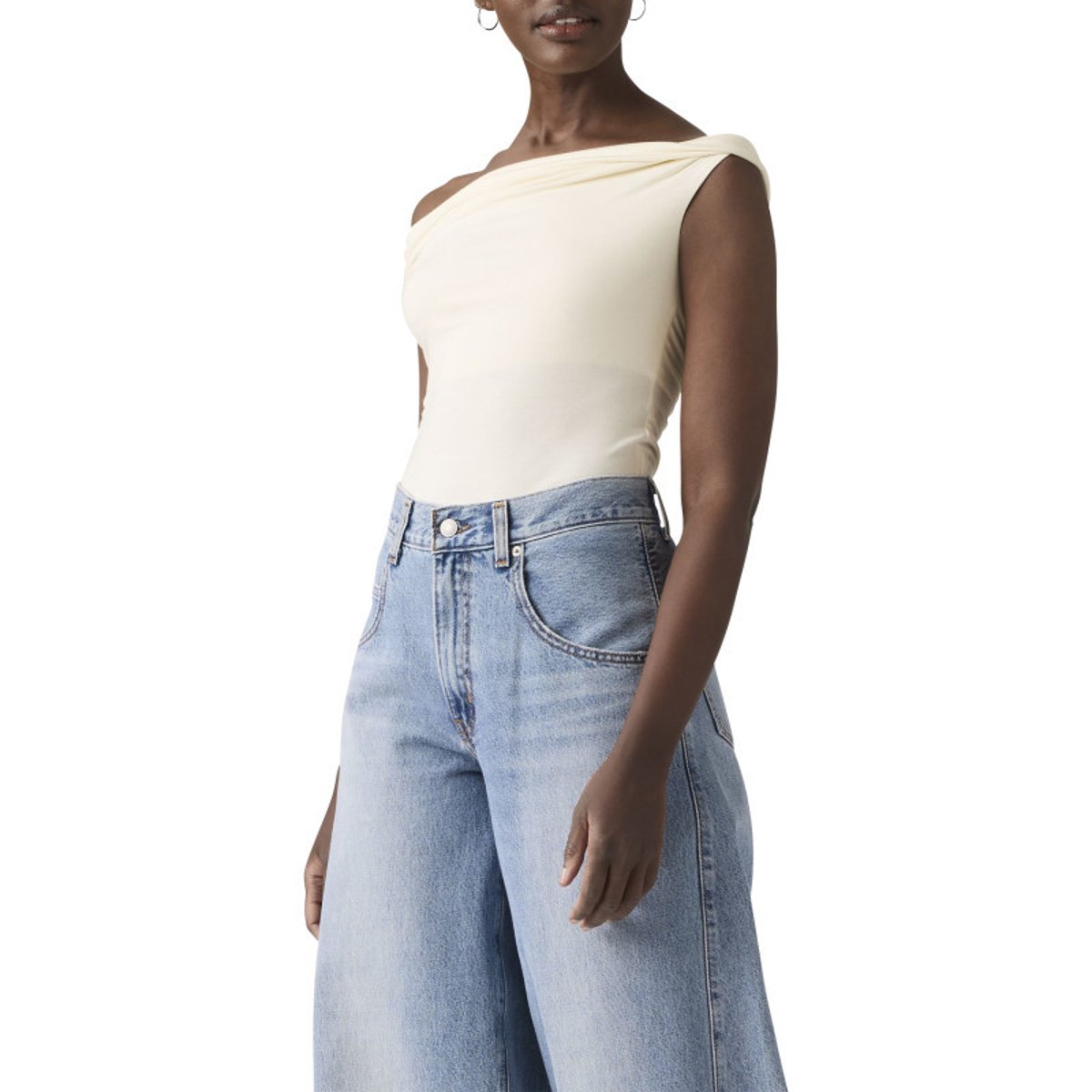 Débardeur écru uni avec une coupe ajustée et un col bateau drapé beige, LEVI'S