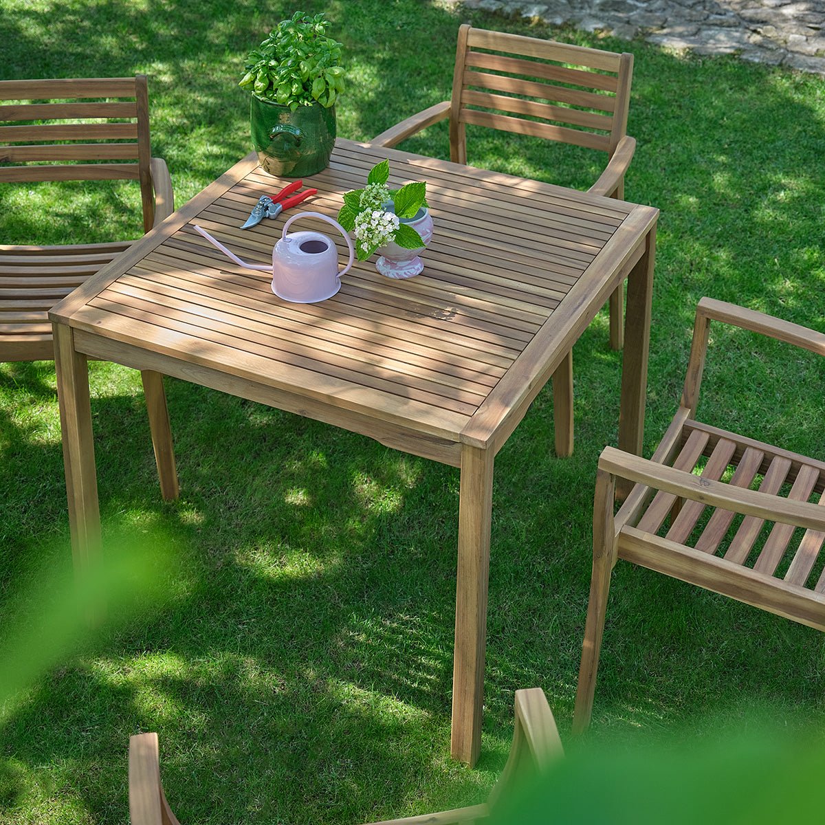 Table de jardin en acacia massif 90 cm MILOS naturel, BERAH GETAH