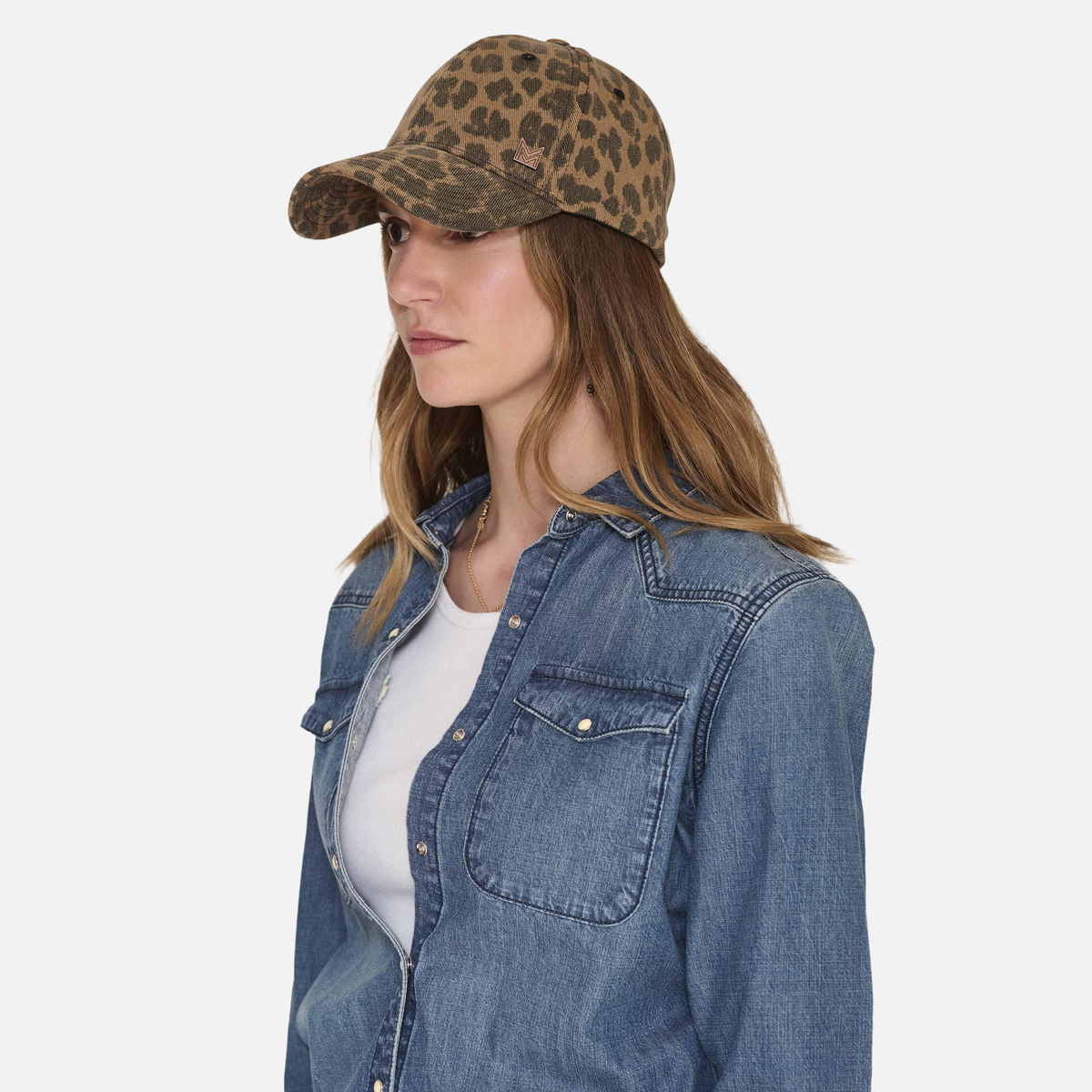Chapeau ELZIO 27w nuts, MKT STUDIO