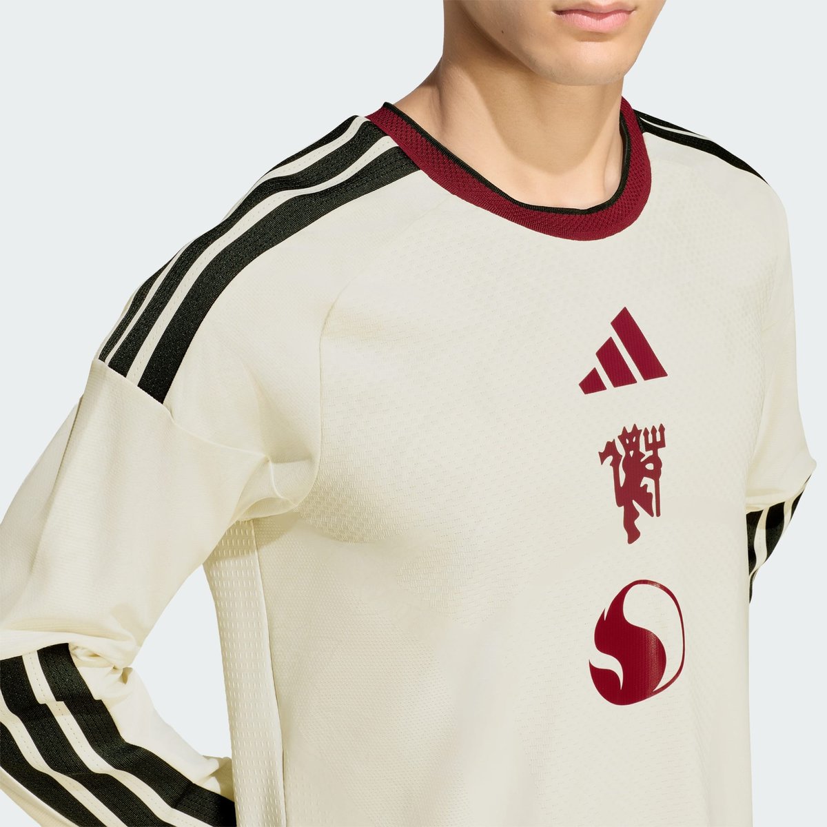 Maillot Manches Longues Third Manchester United 26/27 Authentique Maillot Manches Longues Third Manchester United 26/27 Authentique ivory, adidas Performance