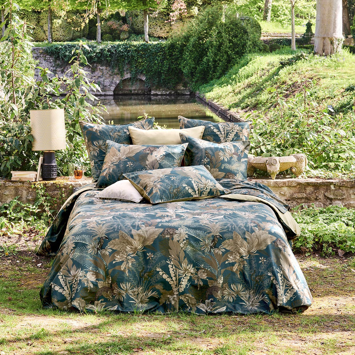 Taie d'oreiller satin de coton RAINFOREST bleu dore, GARNIER THIEBAUT