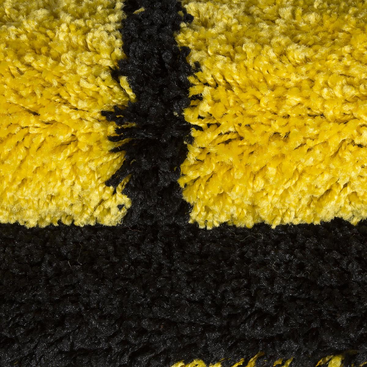 Tapis enfant tissé SHAGGY FOOT jaune, noir, UN AMOUR DE TAPIS