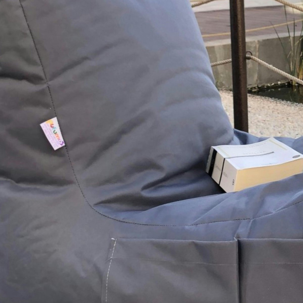 Bain de soleil / Pouf XXL en tissu ARTA gris, PIER IMPORT