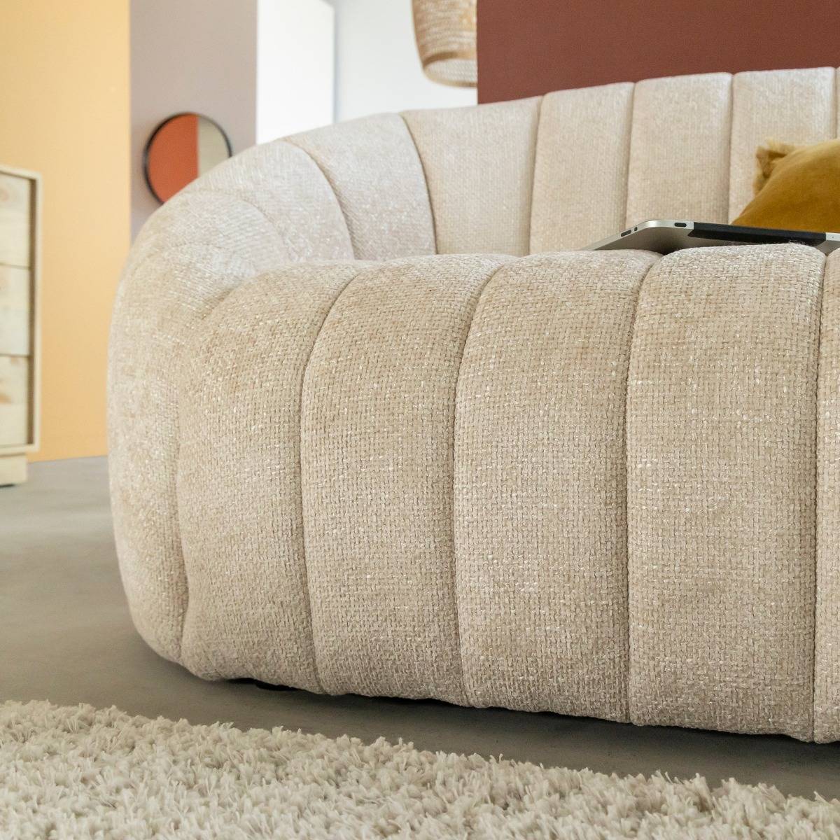 Canapé en tissu arrondi AXEL beige, MADE IN MEUBLES 