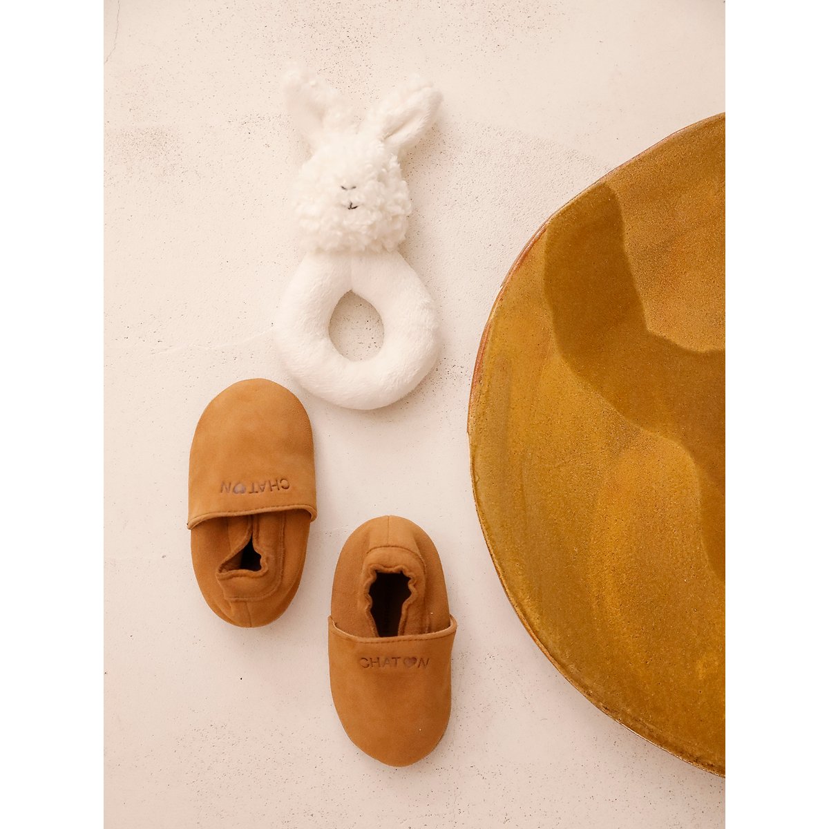 Chaussons élastiqués en cuir souple chocolat, VERTBAUDET