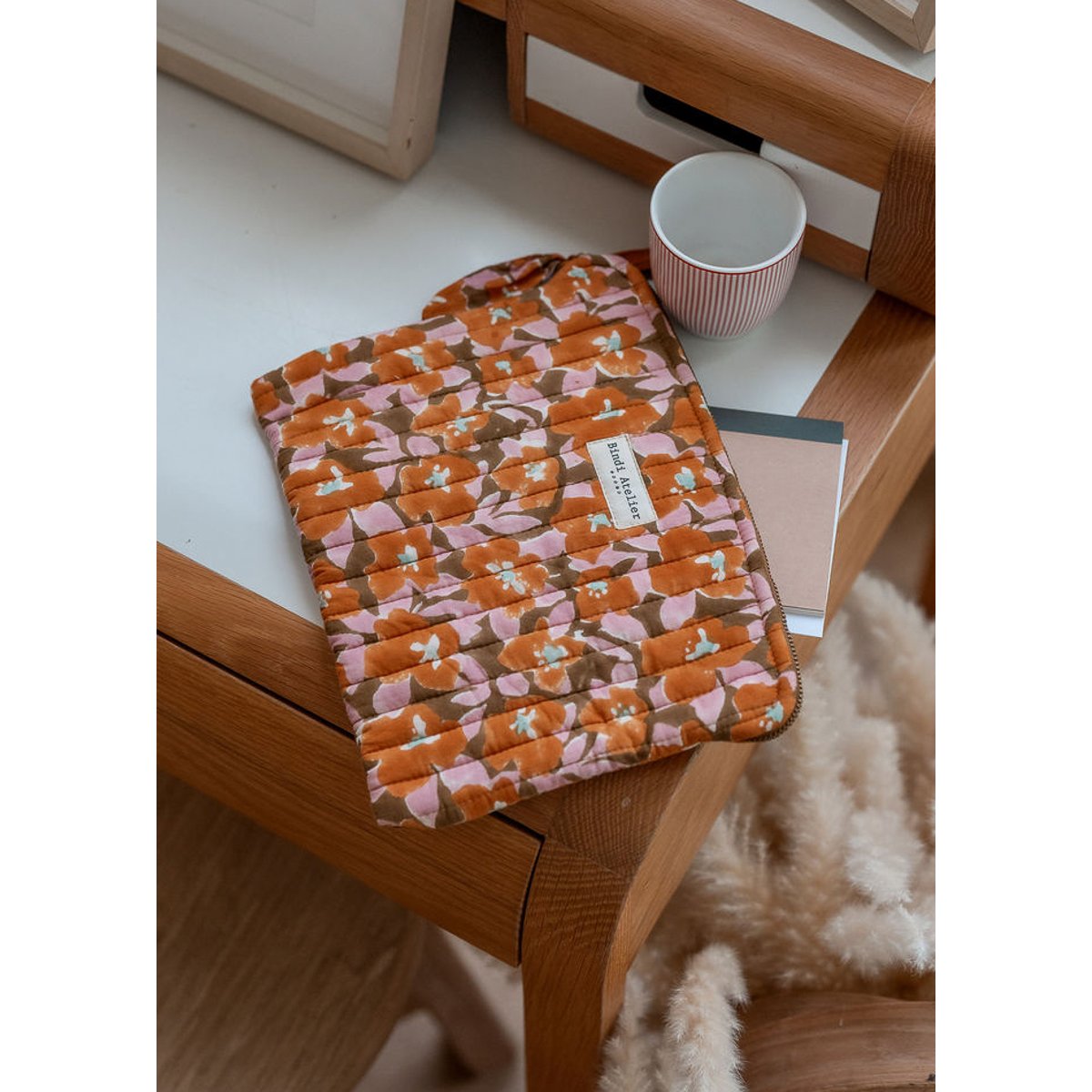 Pochette plate imprimée Posy orange posy cannelle, BINDI ATELIER