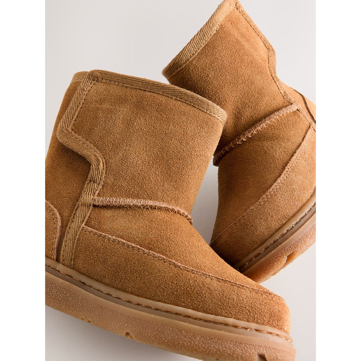 Bottines hydrofuges en daim marron fauve, NEXT