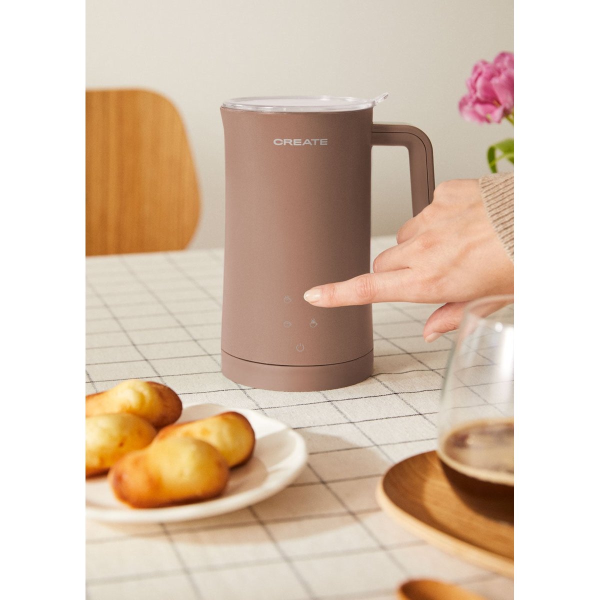 Mousseur à lait MILK FROTHER STUDIO moka, CREATE