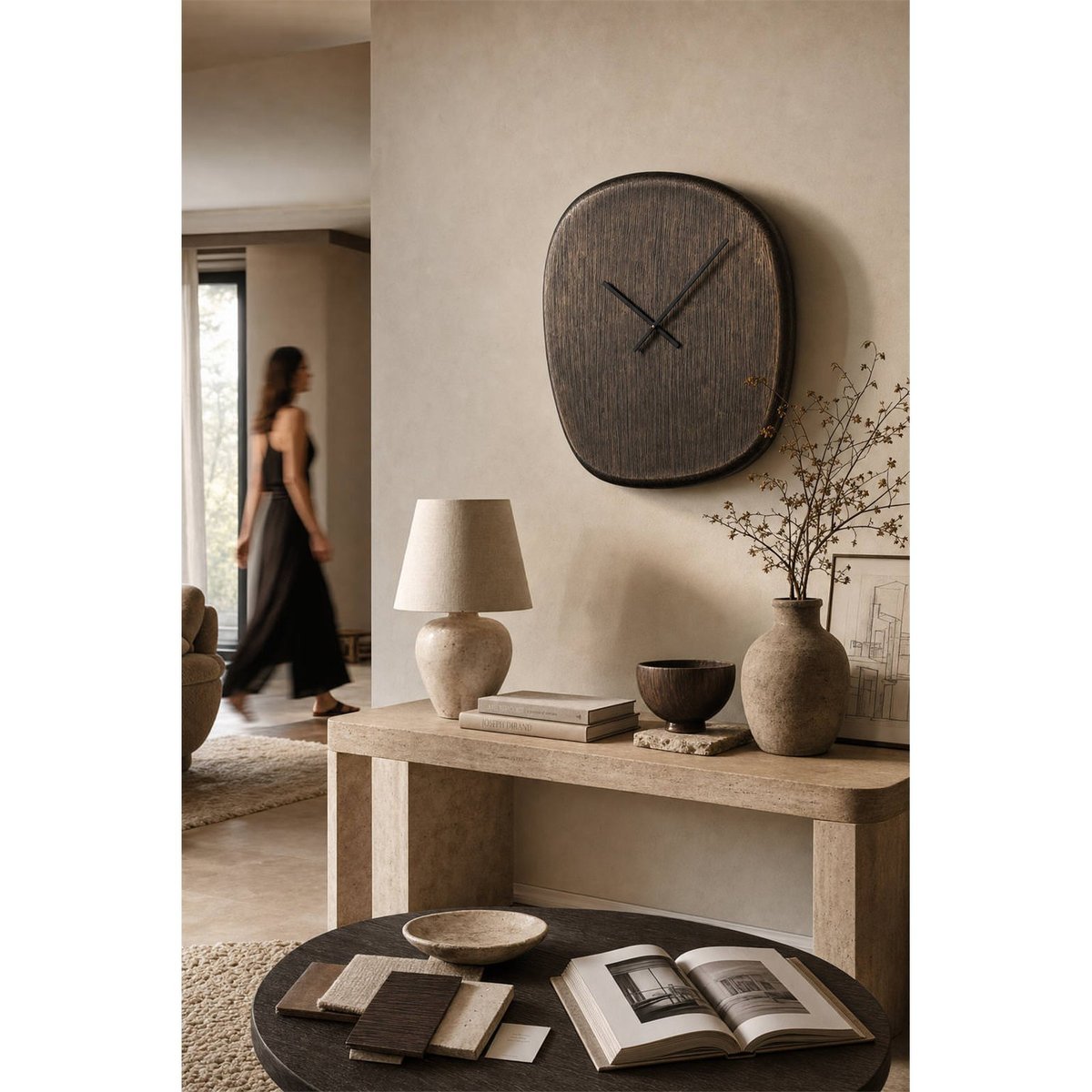 Horloge murale en fer au relief subtil bronze, RECOLLECTION