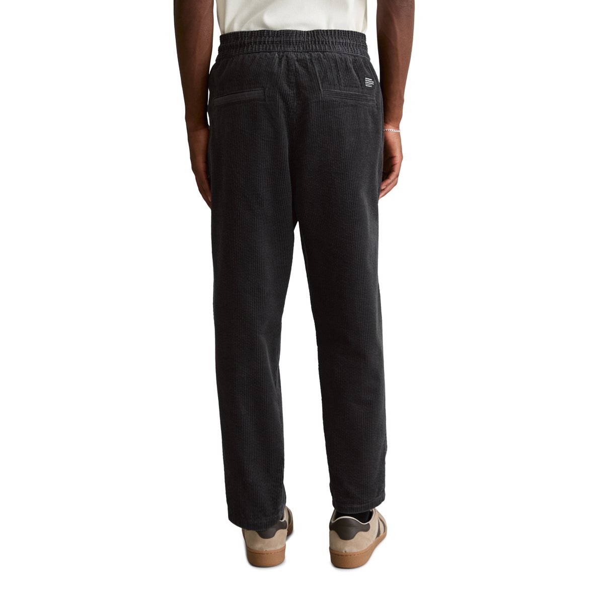 Pantalon en velours côtelé modèle Viggo, coupe décontractée et longueur raccourcie en pur coton biologique gris, MARC O’POLO DENIM