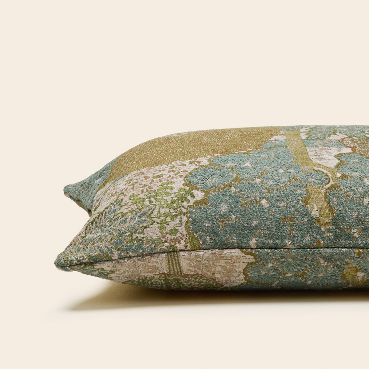 Housse De Coussin en Jacquard motif forêt ALISIA naturel et vert, MADURA