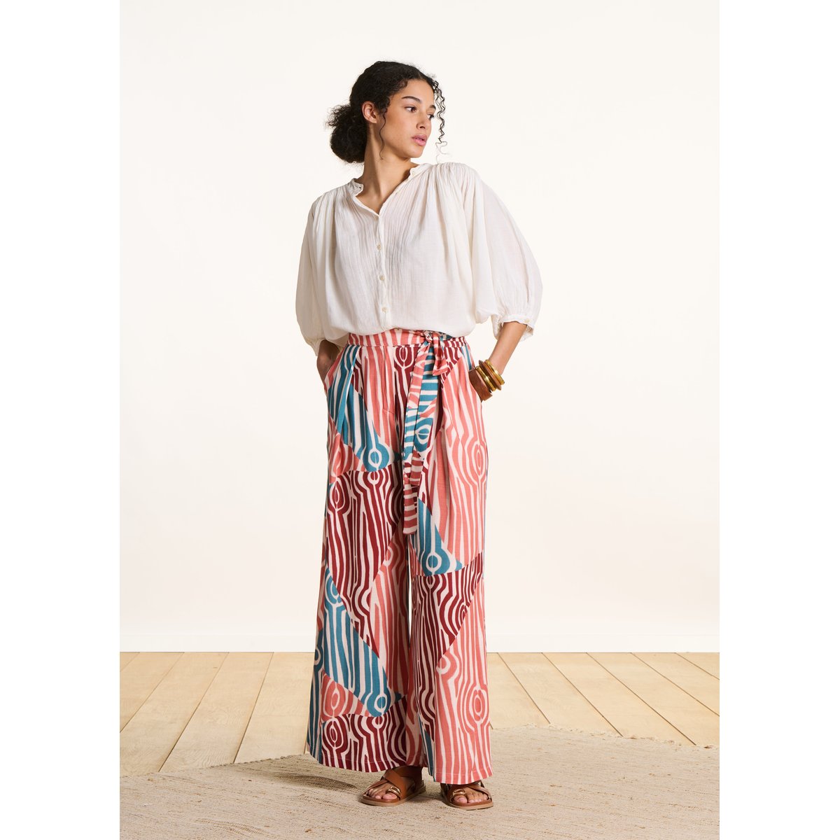 Pantalon fluide large à imprimé mahogany/bleu, LA FEE MARABOUTEE