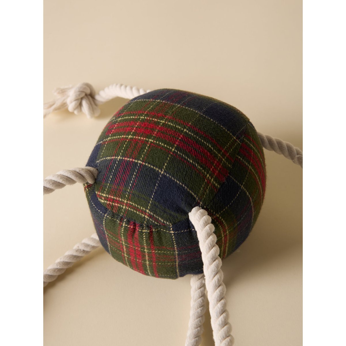 Balle pour chien motif tartan - Collection Fine Truffe carreaux ecossais vert, CYRILLUS