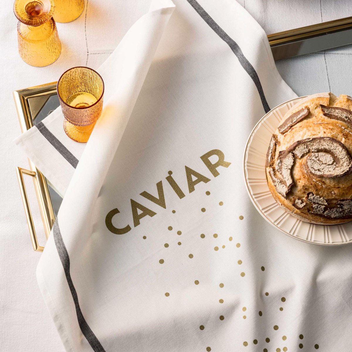 Torchon Caviar blanc, LA CERISE SUR LE GATEAU